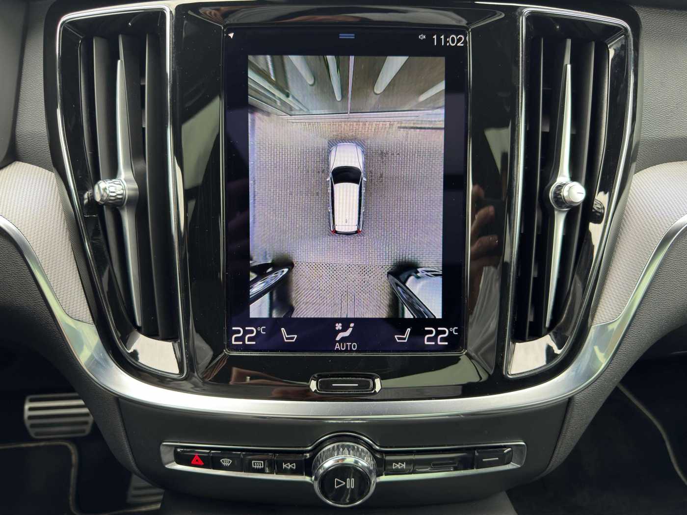 Volvo  T8 R-Design Recharge Plug-In Hybrid AWD
