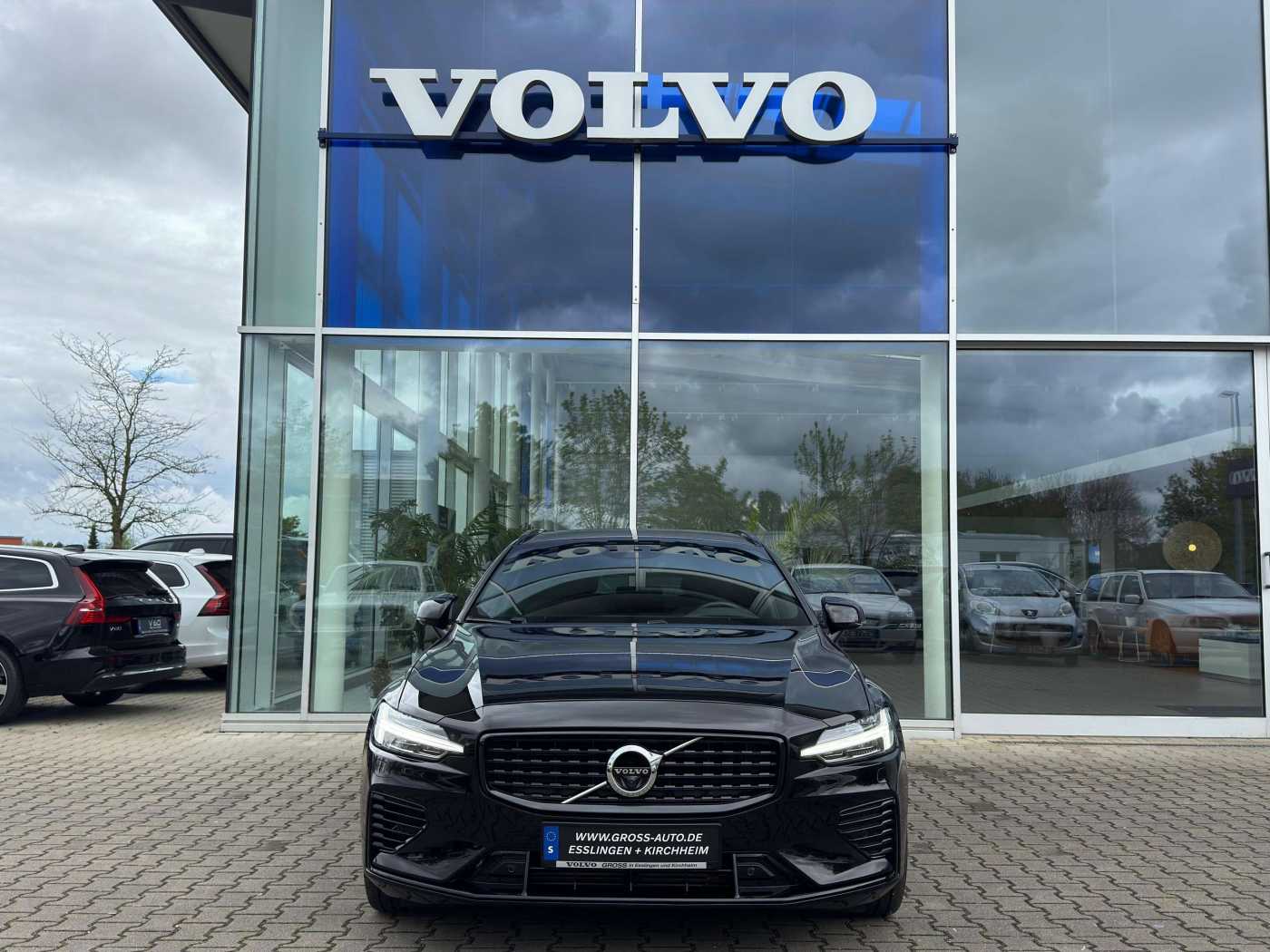Volvo  T8 R-Design Recharge Plug-In Hybrid AWD