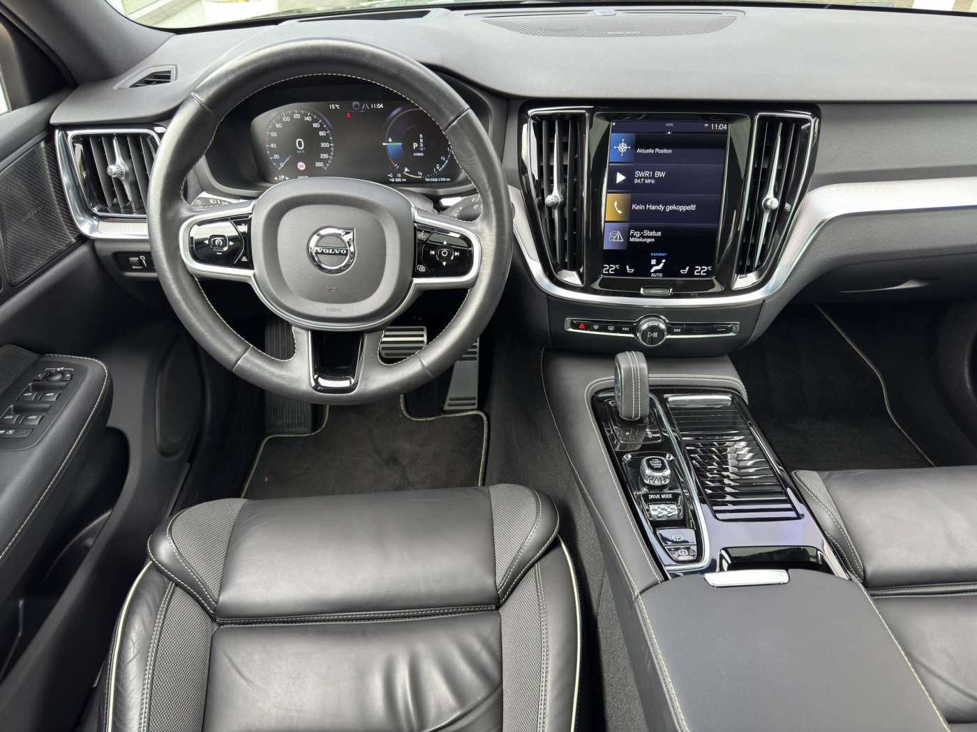 Volvo  T8 R-Design Recharge Plug-In Hybrid AWD