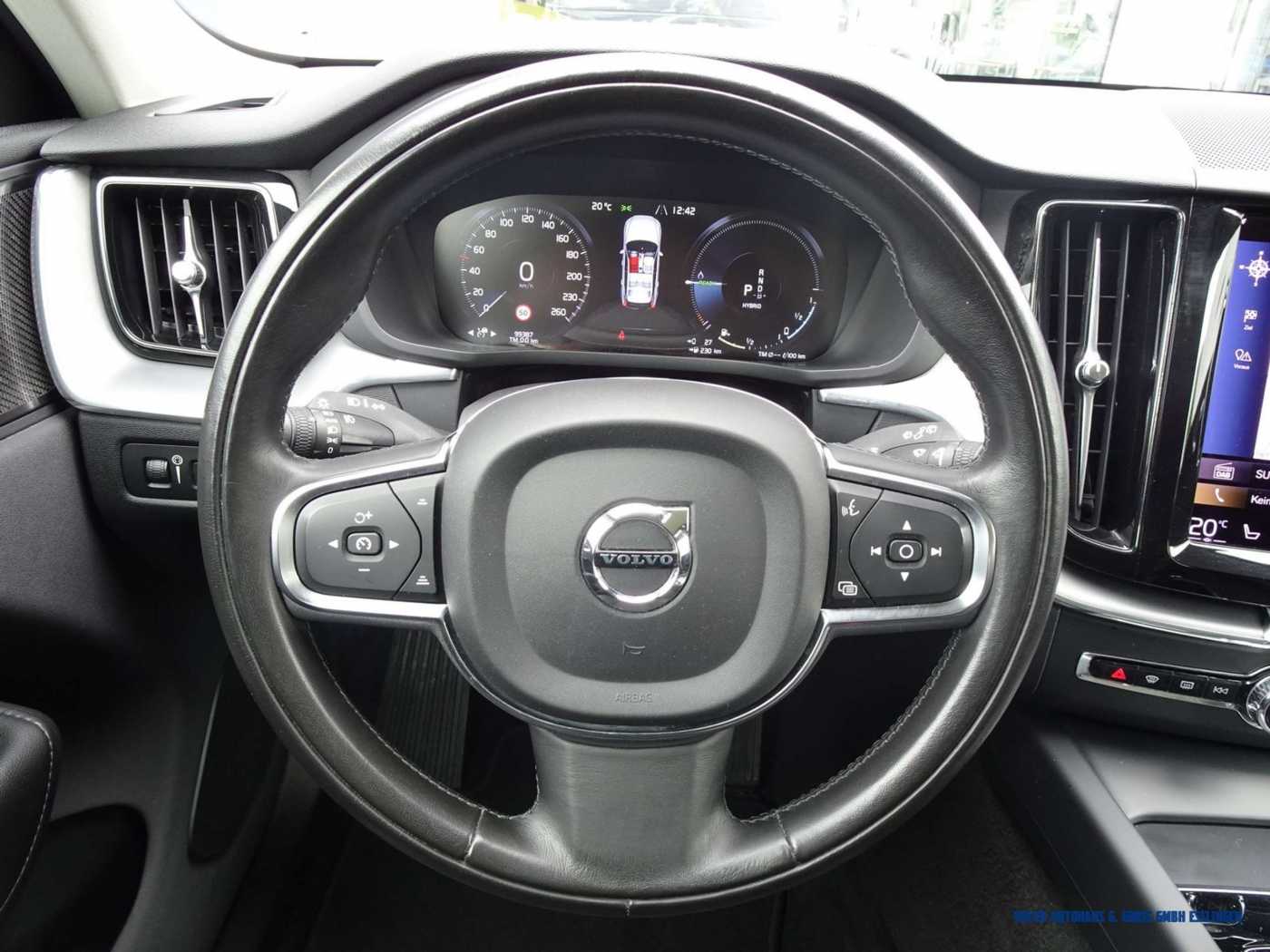 Volvo  T6 R-Design Recharge AWD R-Design Expression