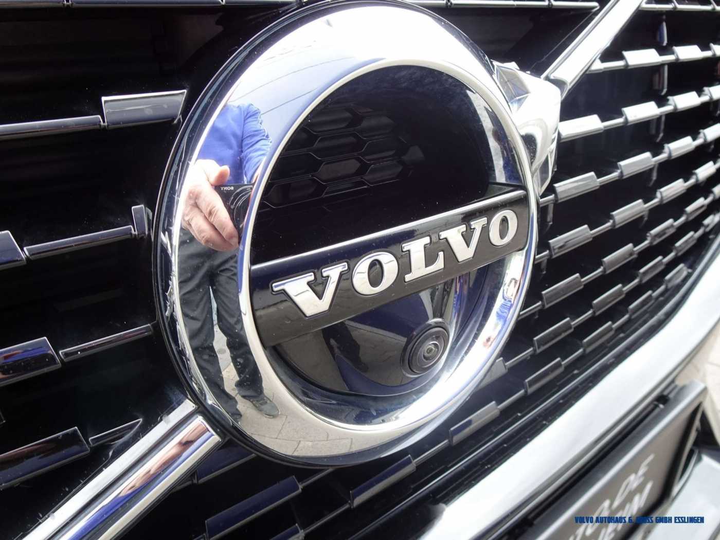 Volvo  T6 R-Design Recharge AWD R-Design Expression