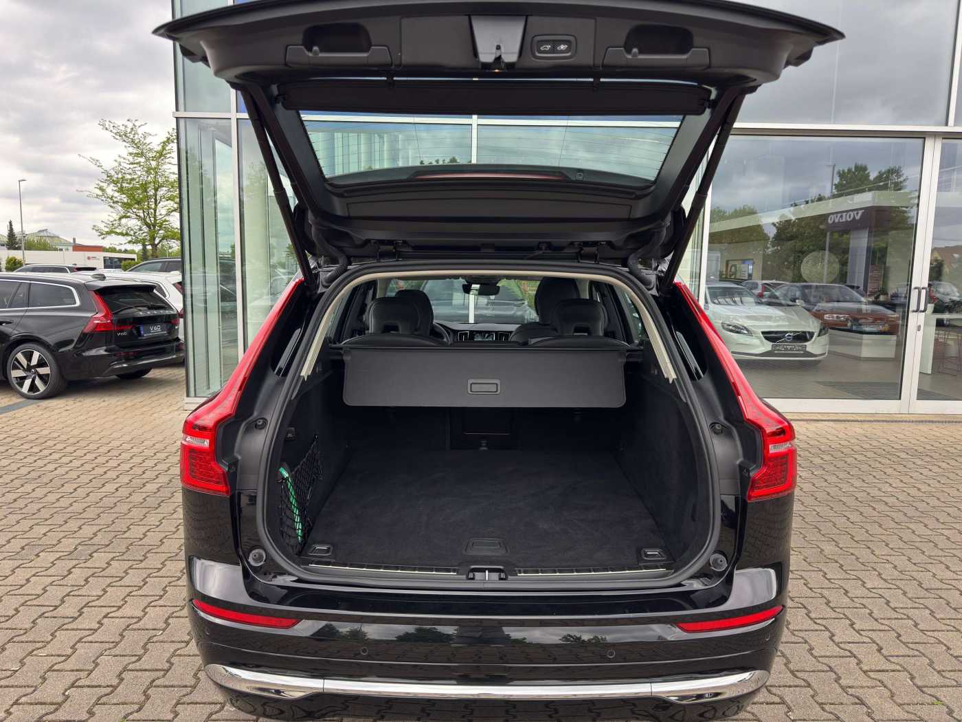 Volvo  T6 AWD Inscription Expression Recharge