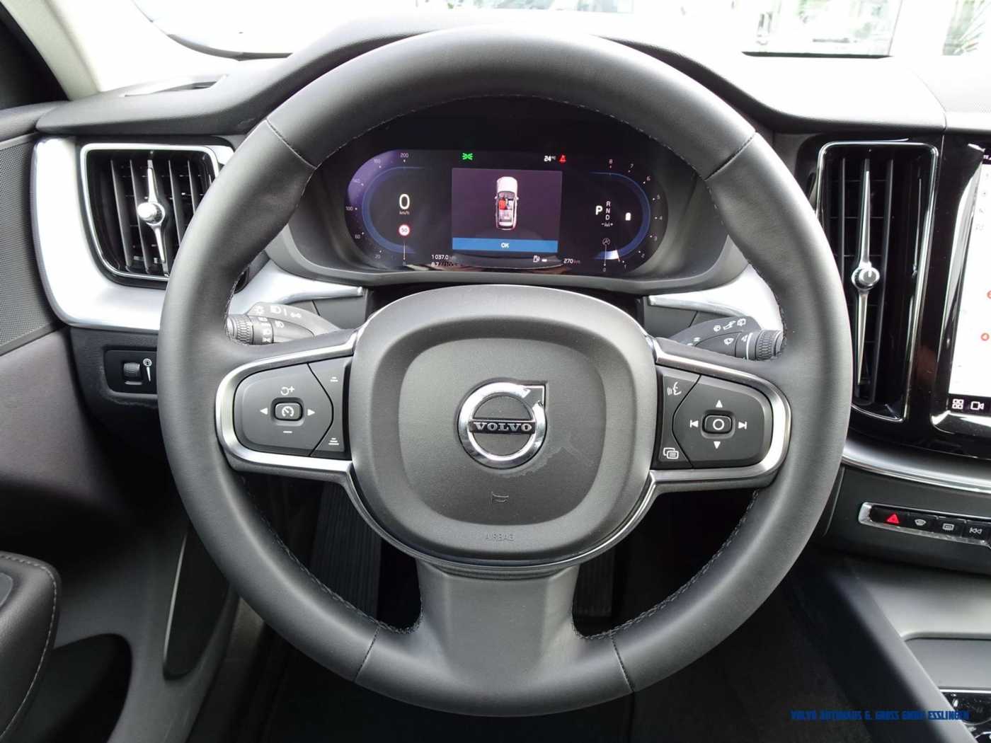 Volvo  B4 Geartronic Momentum Pro