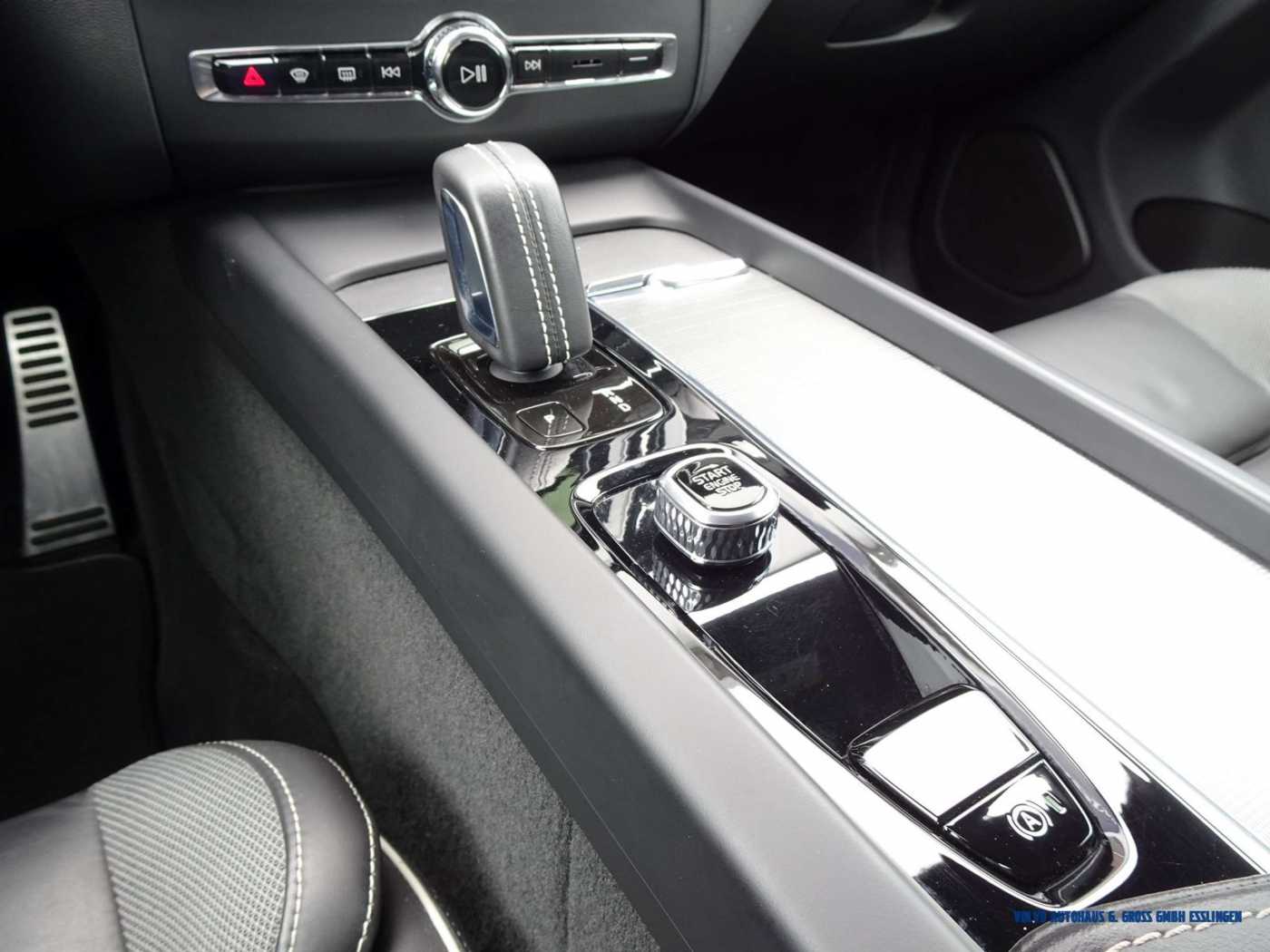 Volvo  B5 Diesel AWD Geartronic R-Design