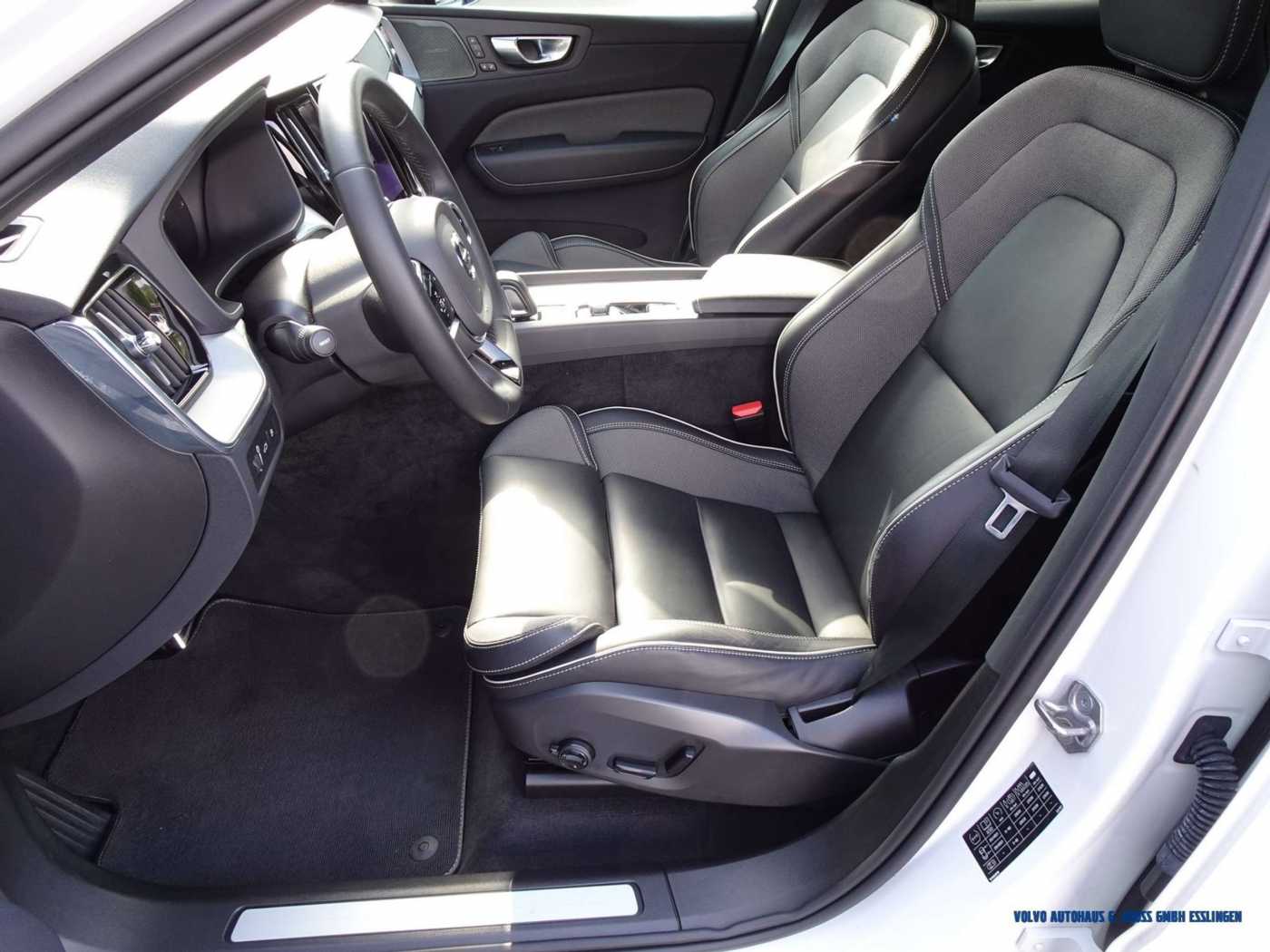 Volvo  T6 AWD Recharge Geartronic R-Design