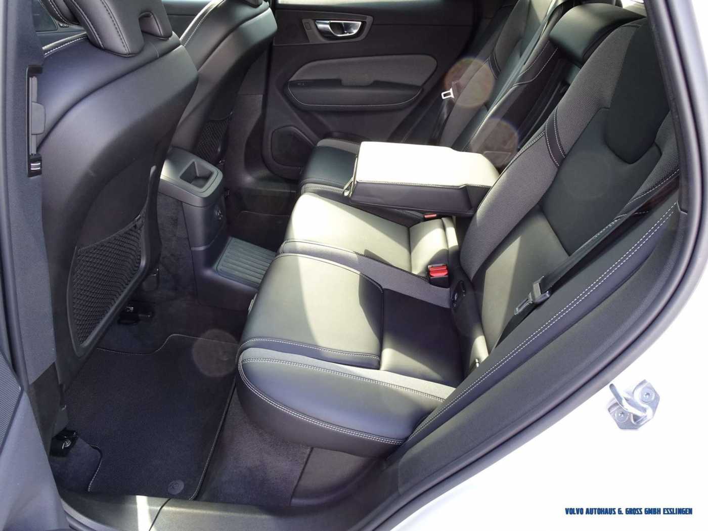 Volvo  T6 AWD Recharge Geartronic R-Design