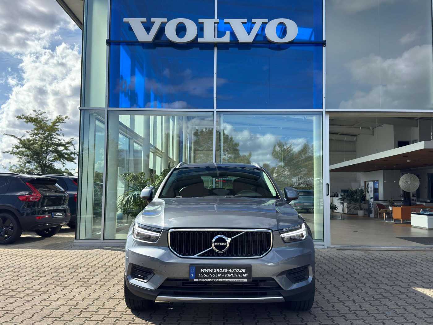 Volvo  D4 Momentum AWD
