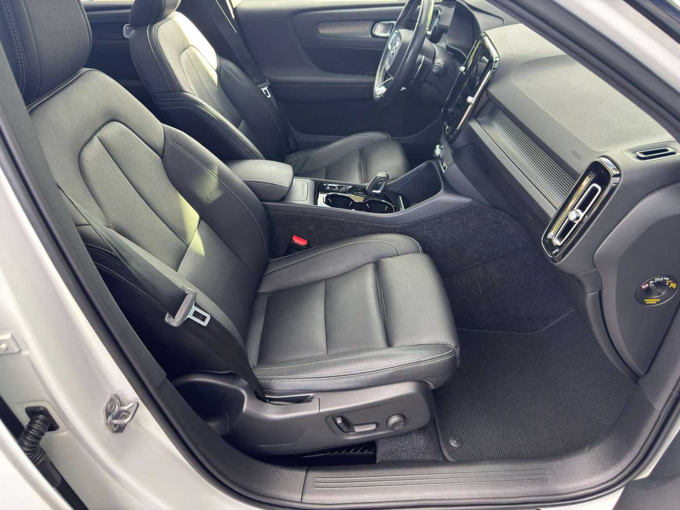 Volvo  T5 R-Design AWD