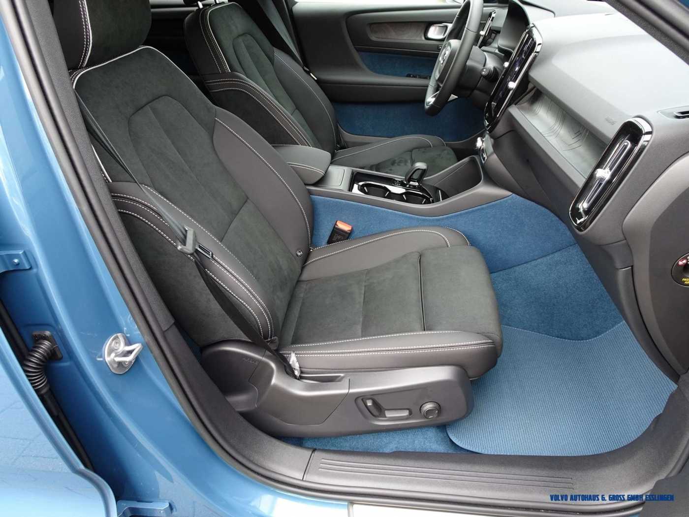 Volvo  AWD Twin Motor Pure Electric Ultimate