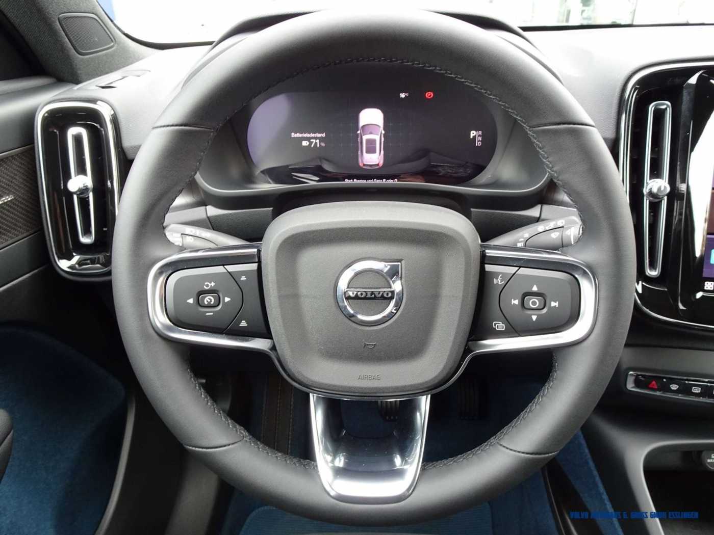 Volvo  AWD Twin Motor Pure Electric Ultimate