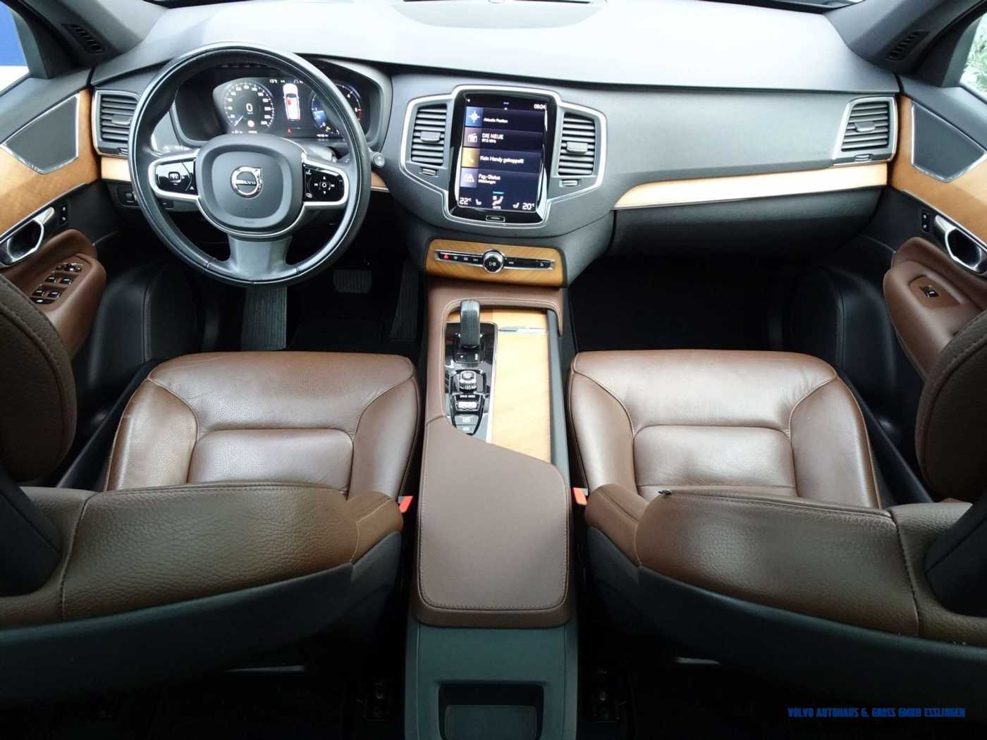 Volvo  B5 AWD Geartronic Momentum Pro