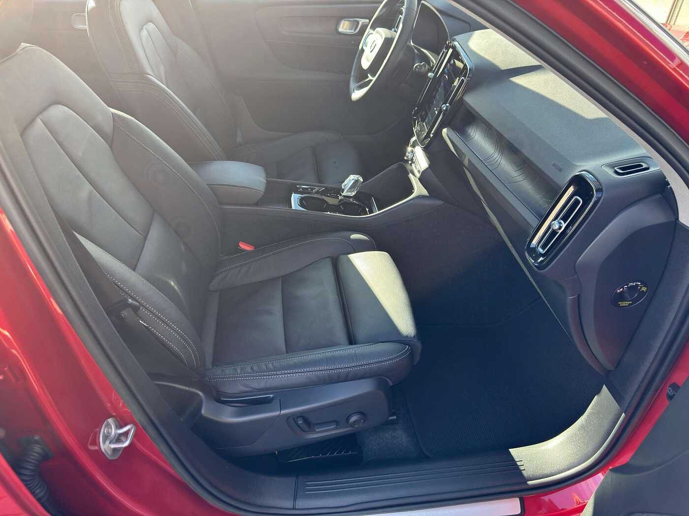 Volvo  T5 Plus Dark Plug-In Hybrid