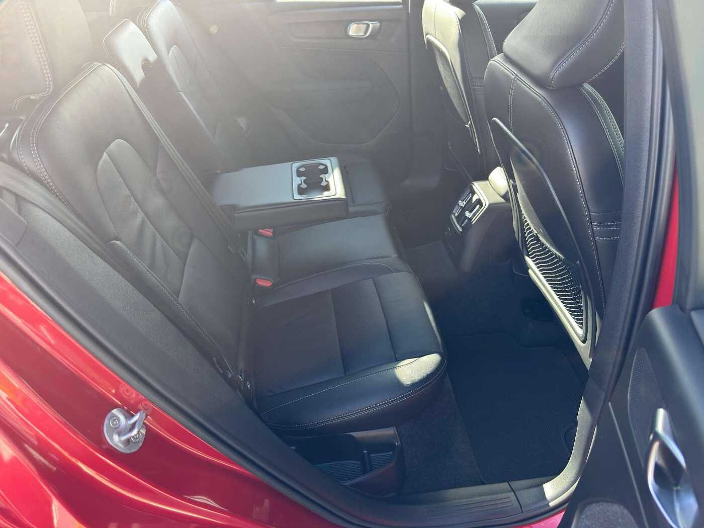 Volvo  T5 Plus Dark Plug-In Hybrid