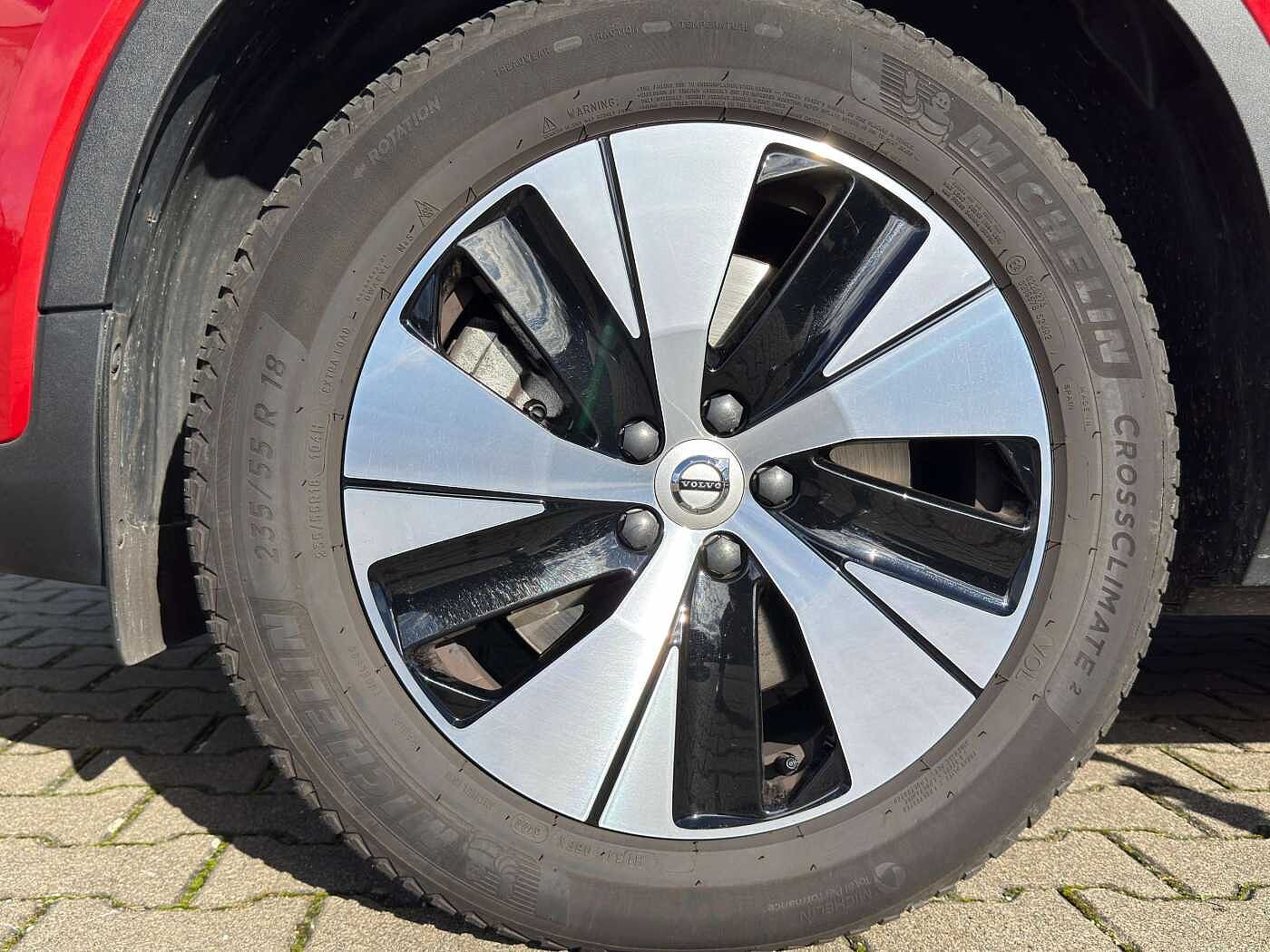 Volvo  T5 Plus Dark Plug-In Hybrid