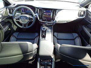 Volvo  B4 Geartronic Ultimate Dark
