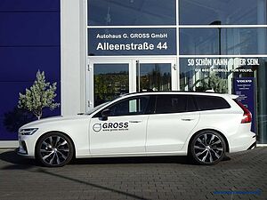 Volvo  B4 Geartronic Ultimate Dark