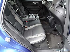 Volvo  B6 Benzin AWD Geartronic R-Design / EURO 6d / B