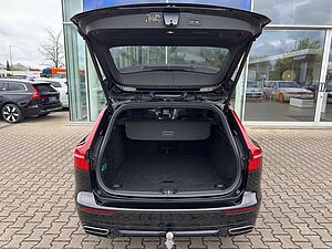 Volvo  T8 R-Design Recharge Plug-In Hybrid AWD