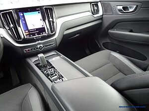 Volvo  T6 R-Design Recharge AWD R-Design Expression