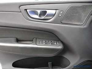 Volvo  T6 R-Design Recharge AWD R-Design Expression