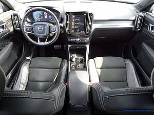 Volvo  D4 AWD Geartronic R-Design