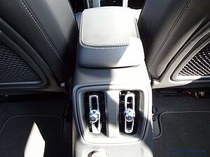 Volvo  T4 Recharge Inscription Expression