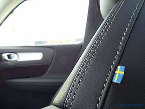 Volvo  T4 Recharge Inscription Expression
