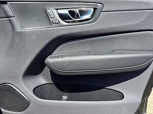 Volvo  T6 R-Design Recharge AWD