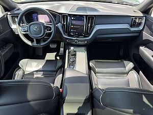 Volvo  T6 R-Design Recharge AWD