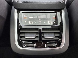 Volvo  B5 Diesel Ultimate Dark AWD