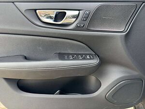 Volvo  T6 R-Design Plug-In Hybrid AWD