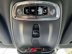 Volvo  T6 R-Design Plug-In Hybrid AWD