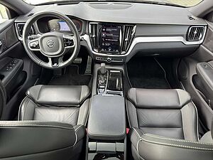 Volvo  T6 R-Design Plug-In Hybrid AWD