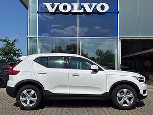 Volvo  T3 Momentum Geartronic 2WD