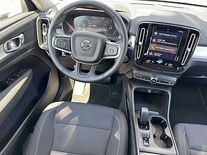 Volvo  T3 Momentum Geartronic 2WD