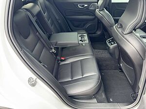 Volvo  B5 Ultimate Bright AWD