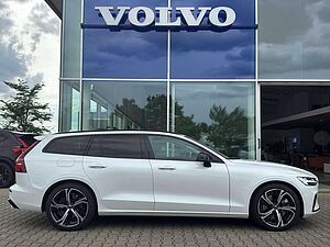Volvo  T6 Plus Dark Recharge Plug-In Hybrid AWD