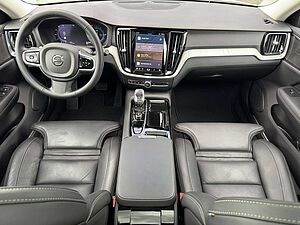 Volvo  T6 Plus Dark Recharge Plug-In Hybrid AWD