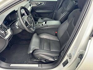 Volvo  T6 Plus Dark Recharge Plug-In Hybrid AWD