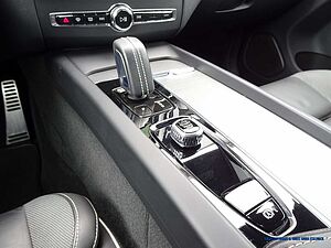Volvo  B5 Diesel AWD Geartronic R-Design
