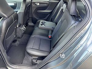 Volvo  D4 Momentum AWD