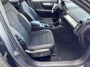 Volvo  D4 Momentum AWD