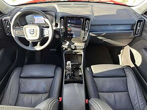 Volvo  T5 Plus Dark Plug-In Hybrid