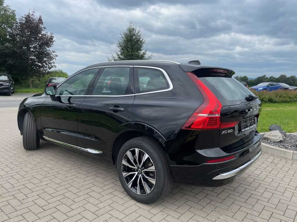 Volvo  XC60 Plus, B4 AWD Mild-Hybrid, Diesel, Bright