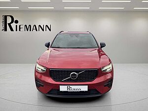 Volvo  T4 Ultimate Dark + Driver Assistance-Paket