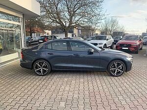 Volvo  Ultimate Dark AWD