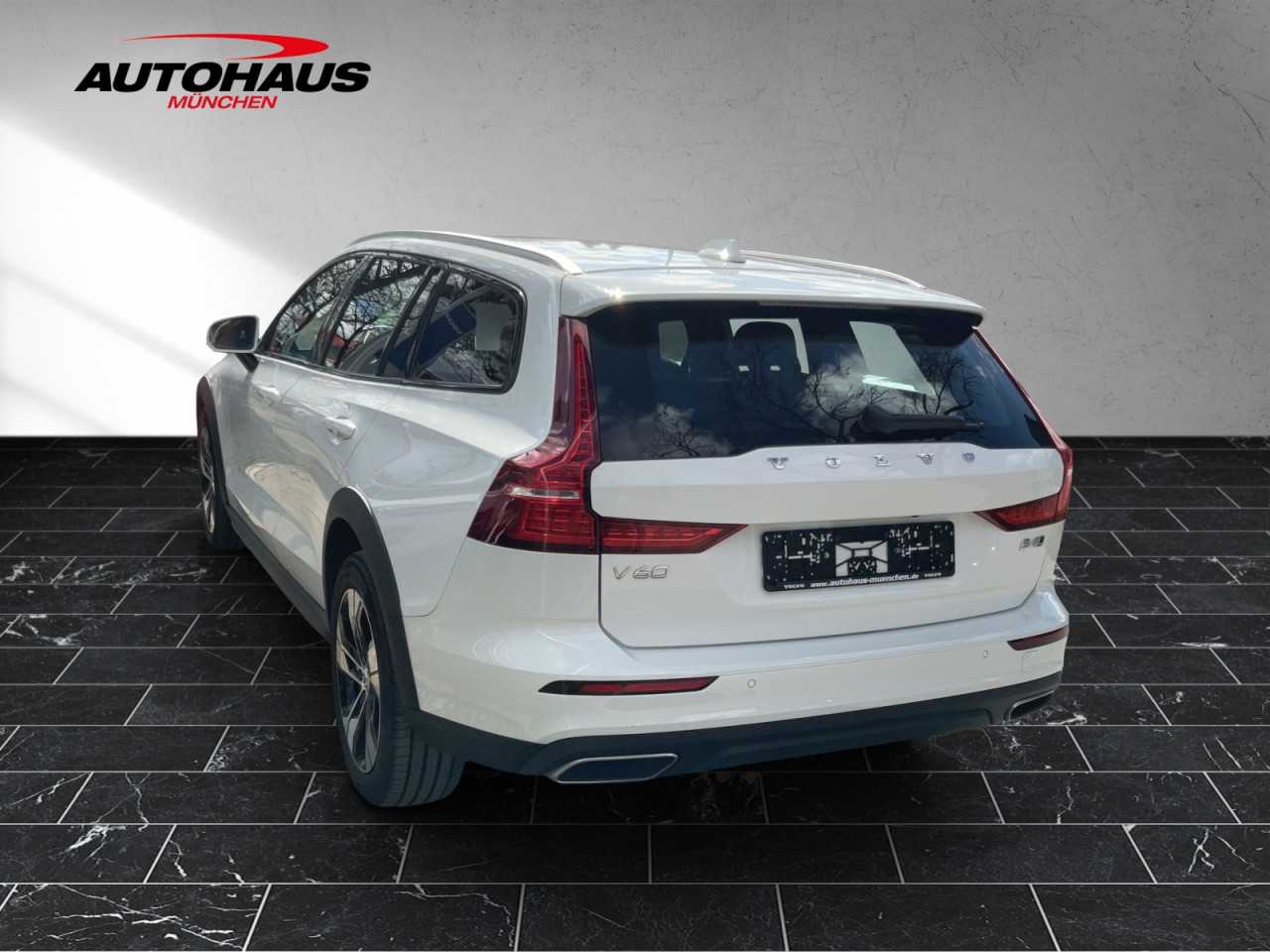 Volvo  V60 CC Pro AWD