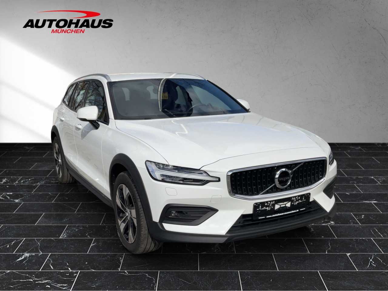 Volvo  V60 CC Pro AWD