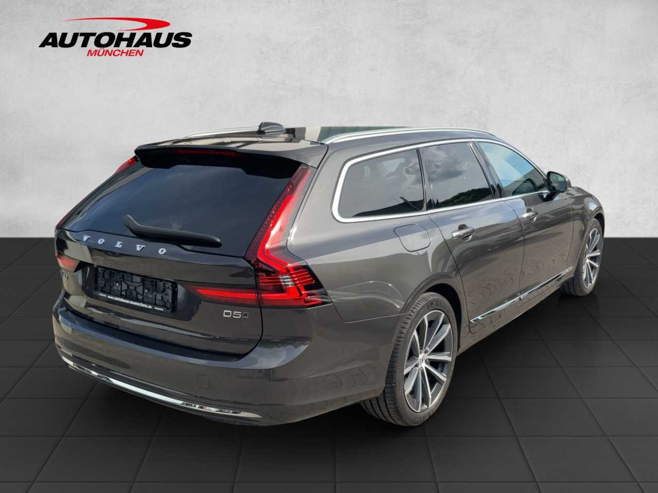 Volvo  V90 Inscription AWD