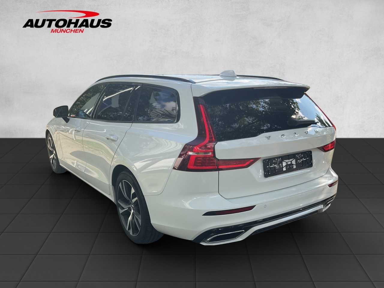 Volvo  V60 R Design